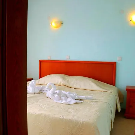 Ξενοδοχείο Family Hotel Lili 2*