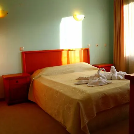 Family Hotel Lili Ξενοδοχείο 2*