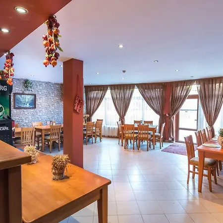 מלון Family Lili