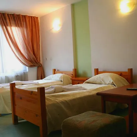 Family Lili Hotel 3*