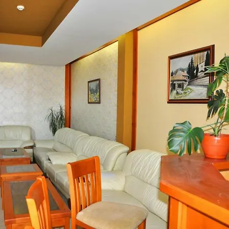 Hotel Family Lili 3*