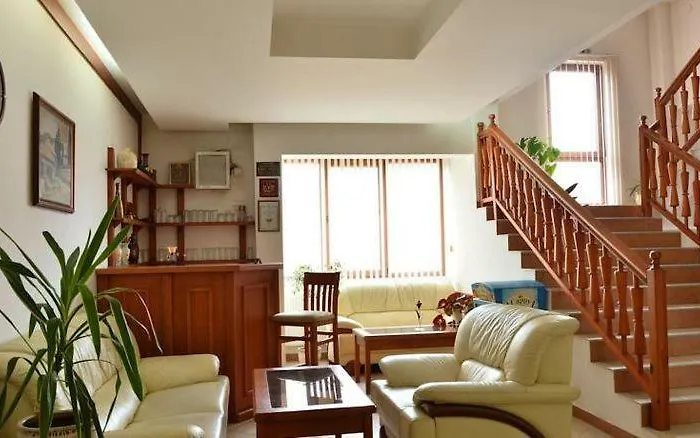 Family Lili 3* 반스코